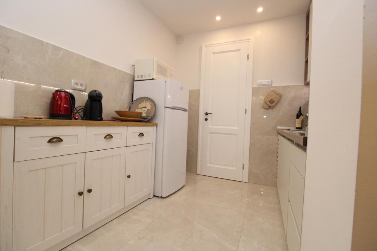 Apartman Centar Sa Sigurnim Parkingom SJJ Exteriér fotografie